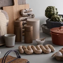 Broste Copenhagen - Orla Untersetzer, 14 X 25 Cm, Crémeweiß / Blau 10 Broste Copenhagen - Orla Untersetzer, 14 X 25 Cm, Crémeweiß / Blau -Broste Copenhagen Broste Copenhagen AW21 Ambiente 44 2