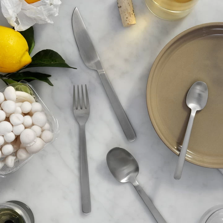 Broste Copenhagen - Nordic Bistro Besteck, Mat Satin Edelstahl (16-teilig) 2 Broste Copenhagen - Nordic Bistro Besteck, Mat Satin Edelstahl (16-teilig) – Bild 2