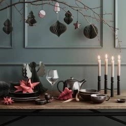 Broste Copenhagen - Nordic Coal Becher Mit Henkel, 45 Cl 17 Broste Copenhagen - Nordic Coal Becher Mit Henkel, 45 Cl -Broste Copenhagen Broste Copenhagen Nordic Coal Ambiente 1